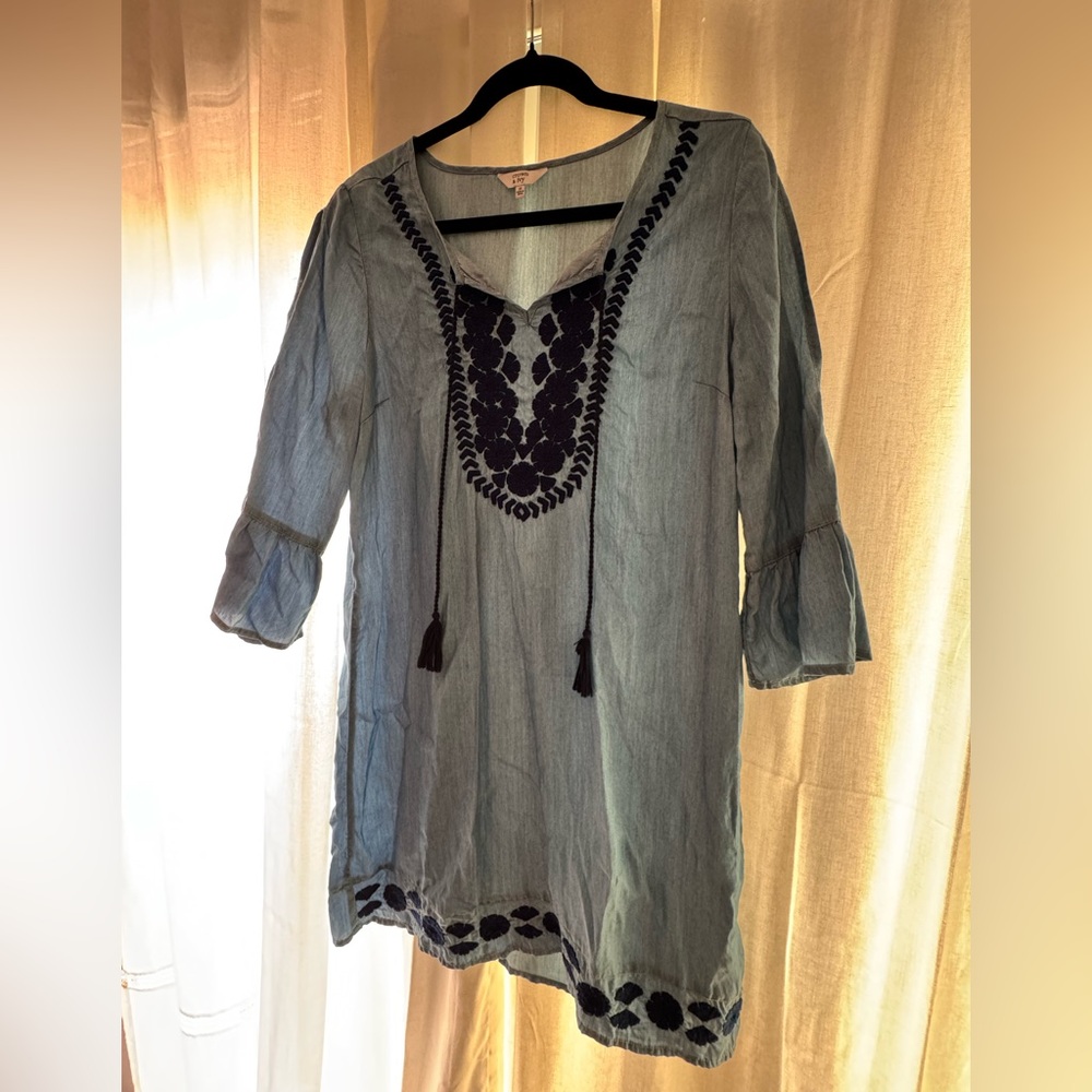 Crown & Ivy Denim Blue Tunic with Navy Detailing